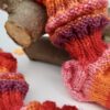 Babysocken "Finnische Zugsocken" rot/orange/rosa – Bild 2