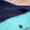 Upcycling Jeanstasche mit Hemd als Futter blau/türkis – Bild 2